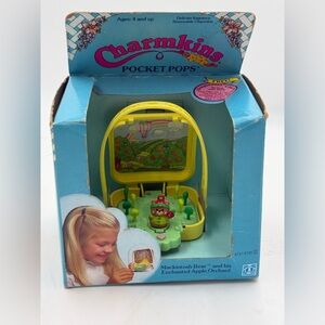 vintage 1984 CHARMKINS Pocket Pop Mackintosh Bear in Enchanted Orchard Play set